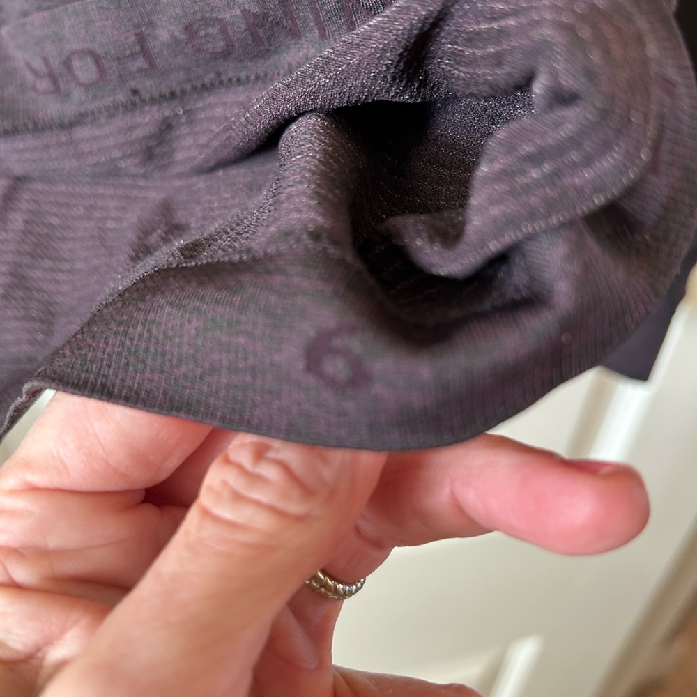 Lululemon Swiftly, Size 6, Great Condition. Purpl… - image 2